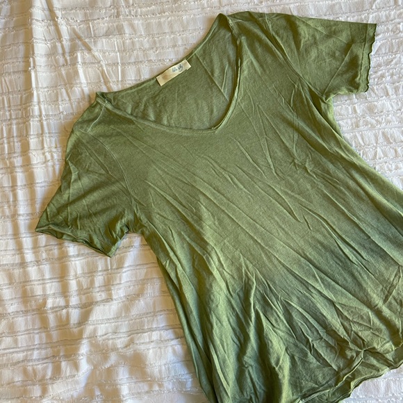 Lela Sky Light Green Tee - Picture 2 of 4